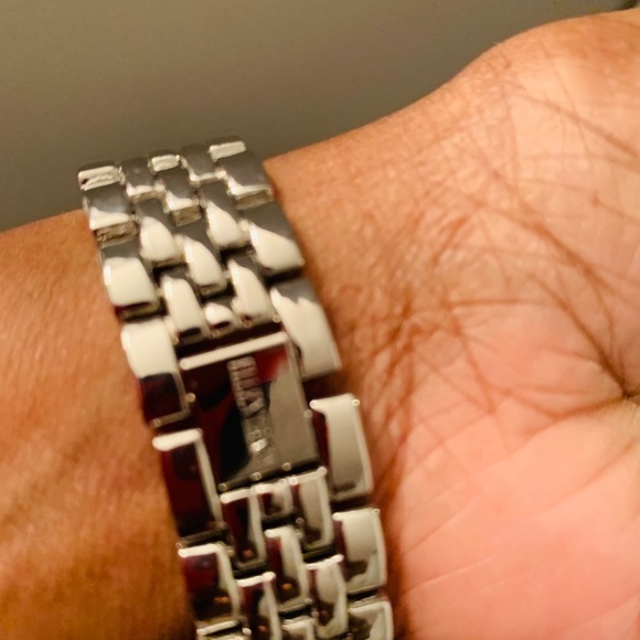 Watch - Picture 3 of 4